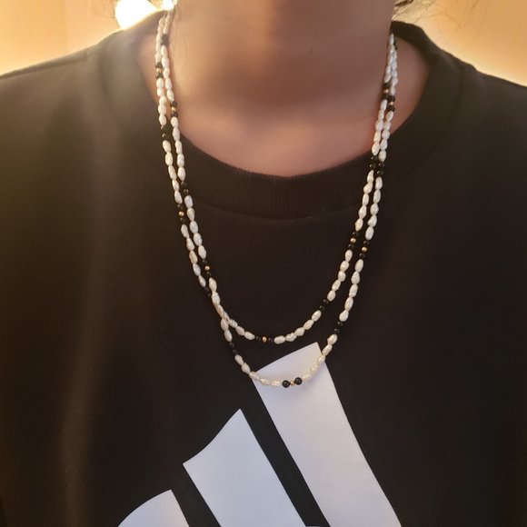 Vintage 60s Jewelry Beautiful Black, Gold  and White Pearl Necklaces for Women - Picture 1 of 7